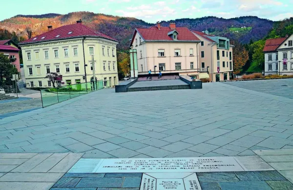 V Idriji so skrbno pripravili proslavo ob 74. obletnici priključitve 
Primorske k matični domovini.