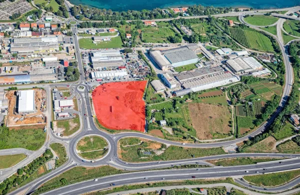 Zakaj Mercatorjevo zemlji&scaron;če sameva?