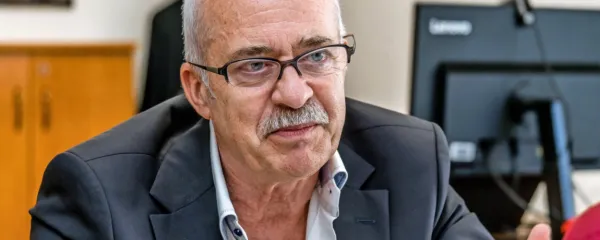 Dr. Ivan Eržen poudarja, da je ključ borbe proti covidu v 
komunikaciji, ne v prepovedih.