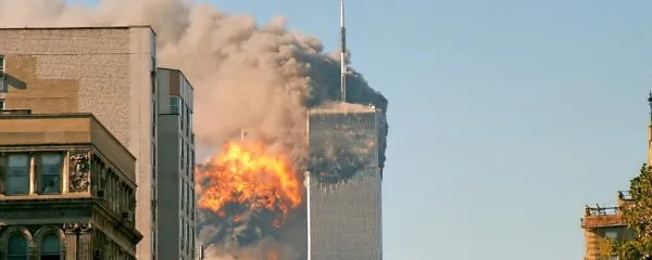 Newyorška dvojčka sta bila simbol prevlade zahoda  dotedanjemu 
svetu. Zato se nista po naključju znašla med cilji teroristov 11. 
septembra 2001. 