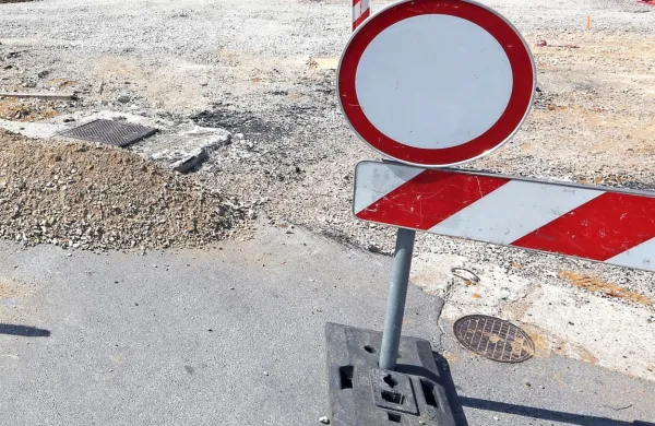 V ponedeljek in torek popolna zapora ceste &Scaron;marje-Puče