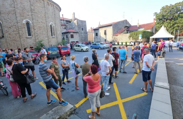 Naval na cepljenje v Kopru