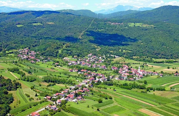Pred četrt stoletja so le v Grgarju bili za ustanovitev nove občine. O tem jih še niso znova vprašali. 