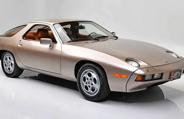 Porsche 928, letnik 1979