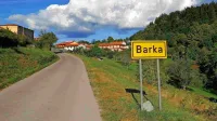 Krajevna skupnost Barka je najmanjša krajevna skupnost v divaški 
občini, a si skupaj s še eno brkinsko krajevno skupnostjo, 
Misličami, prizadeva, da bi na naslednjih volitvah dobili svojega 
svetnika.