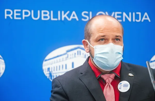 Minister Janez Poklukar