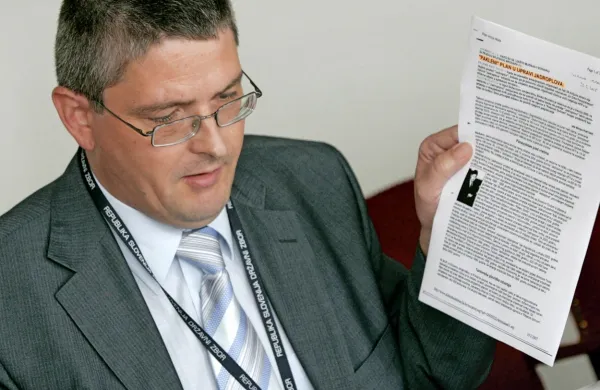 Marko Mencin je oproščen obtožb, da je oškodoval Mercato, ki je 
24-odstotna lastnica Splošne plovbe.