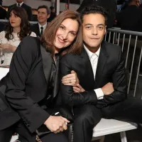 S Craigom je prijetno sodelovati, je dejal Rami Malek (na fotografiji 
s producentko bondiad Barbaro Broccoli), ki v 25. delu franšize 
igra Bondovega nasprotnika. 