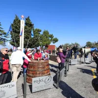 Jan&scaron;a na obisku v Marezigah, pri&scaron;lo je tudi več sto protestnikov