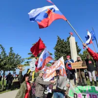 Jan&scaron;a na obisku v Marezigah, pri&scaron;lo je tudi več sto protestnikov