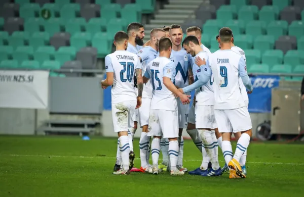Slovenski nogometa&scaron;i zmagali na Malti s 4:0