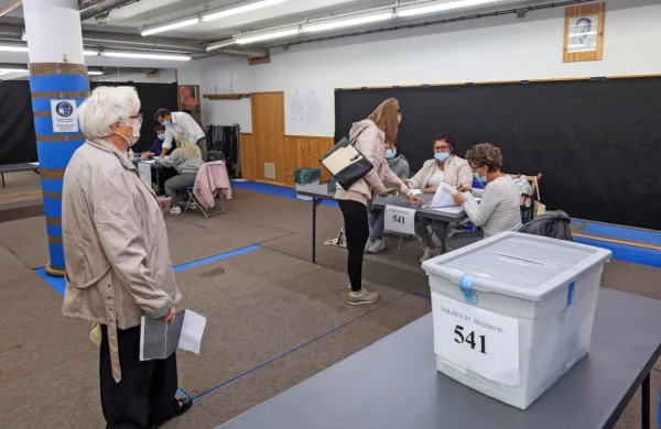 Referendum ni uspel, poraz Popoviča
