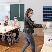 Referendum ni uspel, poraz Popoviča