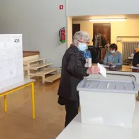 Referendum ni uspel, poraz Popoviča