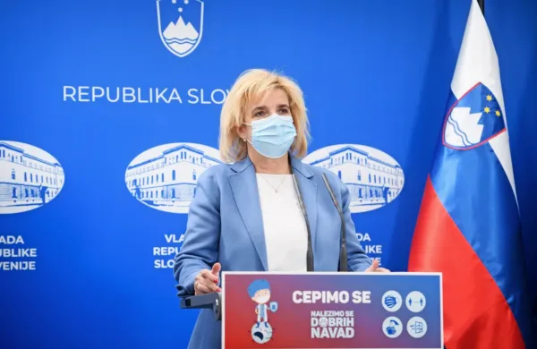 Vodja posvetovalne skupine za cepljenje pri Nacionalnem inštitutu za javno zdravje Bojana Beović
