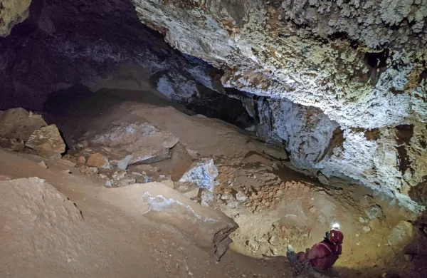 Jamarji v Skalarjevem breznu presegli 1000 metrov globine