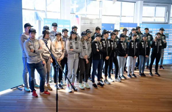 Slovenski reprezentanti v smučarskih panogah komaj čakajo na 
prve nastope.