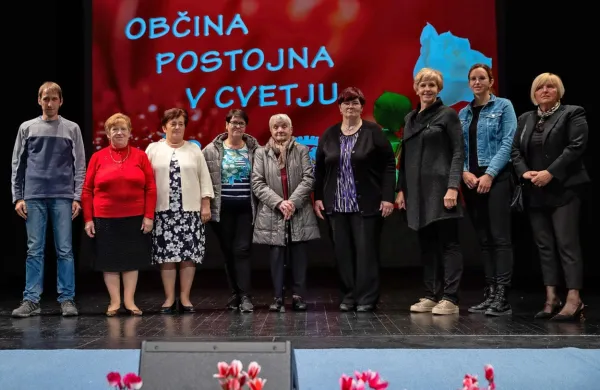 Nagradili najlep&scaron;e postojnske vrtove in balkone