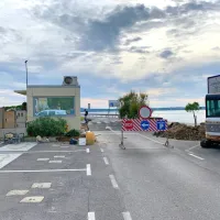 Sistem bo prepoznal tablico in dvignil zapornico