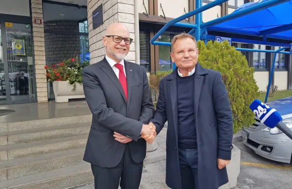 Sporazumen razhod Dimitrija Zadela z nadzornim svetom, ki ga  
vodi Franci Matoz.