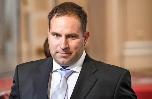 Naziv inovativni mladi kmet 2021 je prejel Gregor Slavec iz 
Knežaka, ki izdeluje sladoled iz ekološkega kozjega mleka, pakiran 
v papirni, okolju prijazni embalaži.