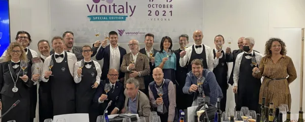 Slovenska oranžna vina na Vinitaly v Veroni