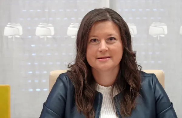 Elena Zavadlav Ušaj