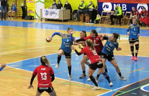 V minuli sezoni je bil ajdovski obrambni zid za Izolanke previsok. 