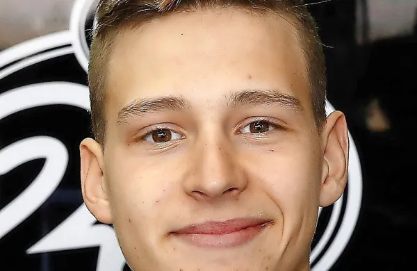 Francoz Fabio Quartararo (Yamaha) je novi svetovni prvak v 
motociklističnem razredu motoGP. 