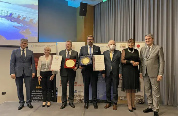 Ajdovcem mednarodna nagrada za razvoj podjetni&scaron;tva