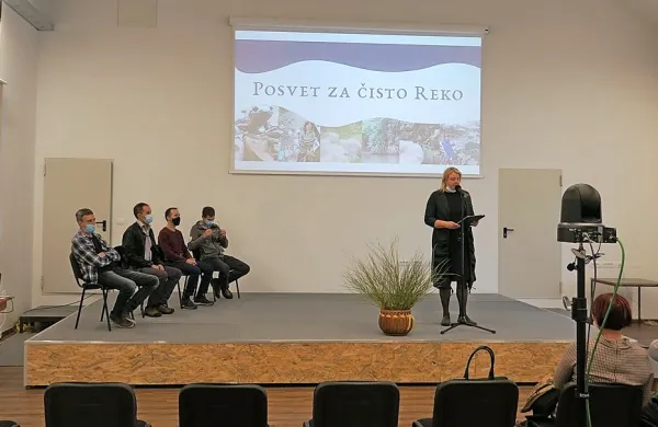 Na posvetu je bilo govora o potencialnih onesnaževalih reke Reke 
in o tem, kako jo skupaj ohraniti čisto.