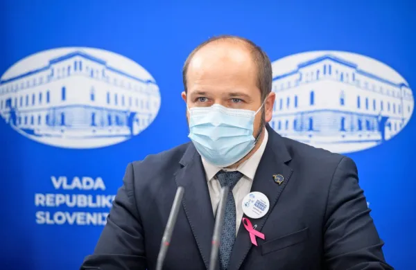 Minister Janez Poklukar