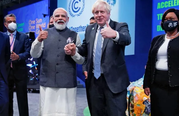 Britanski premier Boris Johnson je skupaj z indijskim predsednikom vlade Narendro Modijem v središču pozornosti podnebnega vrha v Glasgowu.