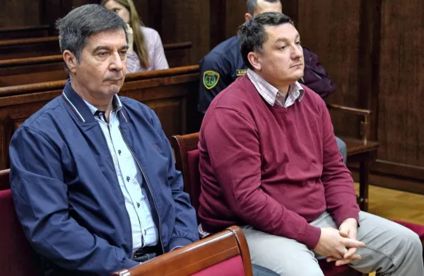 Roberta Časarja  in Milana Pučka (desno),  ki skupaj sedita na 
zatožni  klopi  v zadevi Beltinci,  čaka  še  eno  sojenje. 