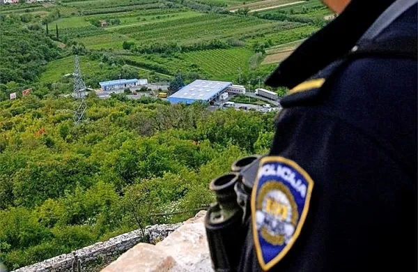 Pri nadzoru obmejnega območja se je zgodil  incident. 