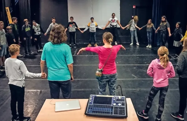 Otrokom so starši od nekdaj govorili, da morajo jesti, da bodo zrasli. Zdaj pa so znanstveniki odkrili še povezavo med prehrano in rastjo - center v možganih, ki so ga poimenovali MC3R.