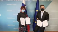Sporazume o sofinanciranju obvoznice in dveh krožišč sta podpisala 
županja Saša Likavec Svetelšek in državni sekretar Aleš Mihelič.
