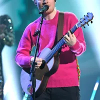 Ed Sheeran se je veselil dvojne zmage.