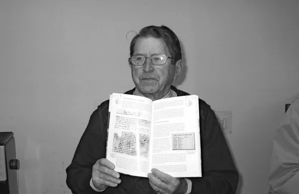 Ignac Sedmak leta 2009 ob predstavitvi knjige Na Jurščah sem 
doma