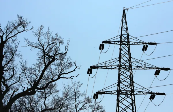 Telekom Slovenije bo s 1. januarjem 2022 prenehal dobavljati 
električno energijo končnim uporabnikom. 