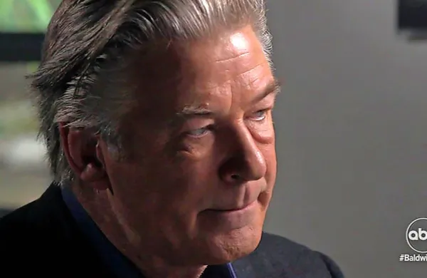 Alec Baldwin je v četrtek zvečer v enournem pogovoru prvič 
spregovoril o tragičnem dogodku na snemanju filma konec 
oktobra.