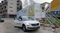 Sodelavke DORA, presejalnega programa za raka dojk, ob visokem 
odzivu vabljenih žensk zadovoljne zapuščajo Idrijo.