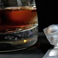 Policisti  bodo preverjali tudi, kje so  pijani vozniki  popivali  in tiste,  
ki so     opitim   in mladoletnim  prodajali alkohol, kaznovali. 