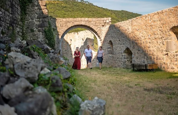 Na gradu Rihemberk bo goste “sprejela” Eleonora Rihemberška. 