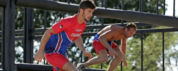 V moškem finalnem dvoboju resničnostnega šova Exatlon Slovenija je bil Franko Bajc   nepremagljiv, kar mu je moral priznati 
tudi tekmec Samo Petje (v ozadju), ki je v šov vstopil kasneje.