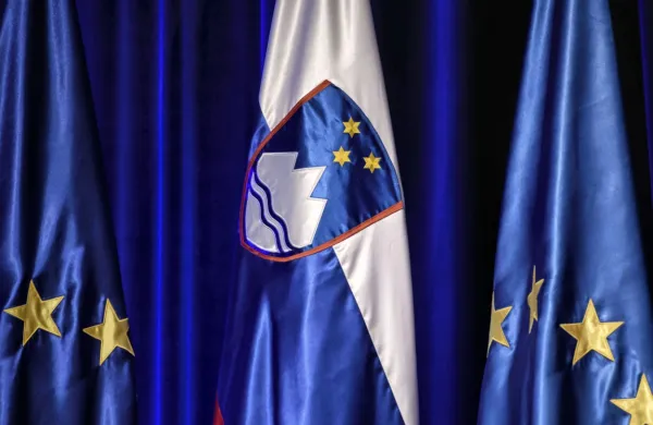 Evropski poslanci bodo o resoluciji o vladavini prava v Sloveniji, v 
kateri se izraža velika zaskrbljenost zaradi globoke polarizacije v 
državi, glasovali v četrtek.