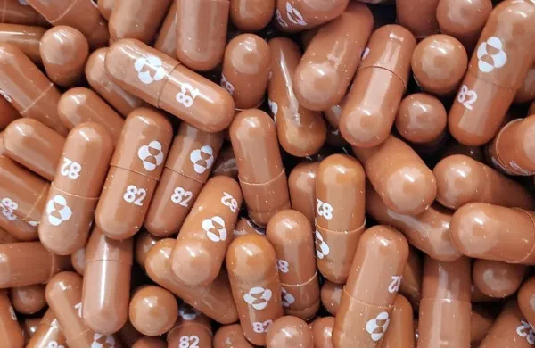Bolni&scaron;nice prejele molnupiravir