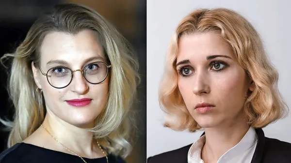 Tereza Gregorič (levo) in Eva Mahkovic 