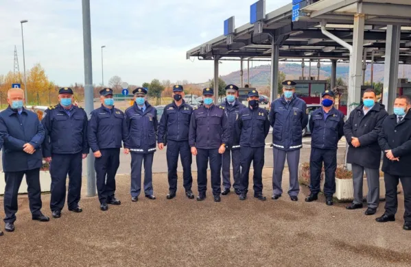 Danes so se na mejnem prehodu Dragonja srečali predstavniki   
Policijske  uprave  Koper,  Policijske  uprave  Istarske  in Policijske 
uprave Primorsko-goranske. Foto: PU Koper 