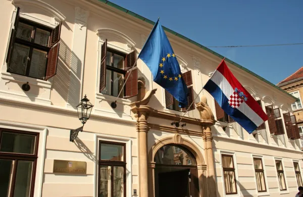 Izseljence vabijo domov s finančno spodbudo